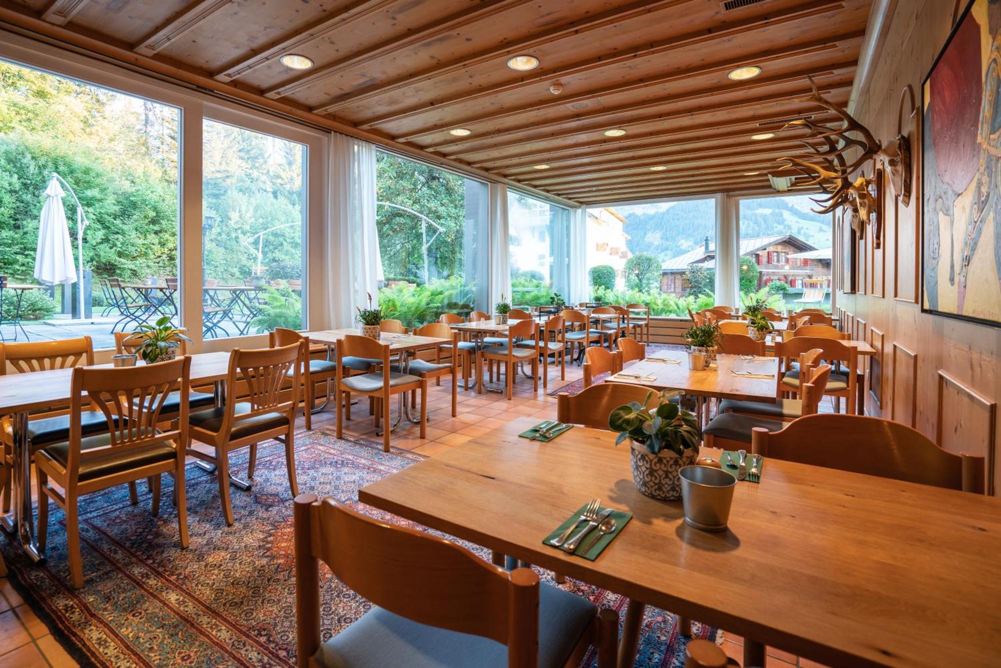 Hotel Des Alpes فيلمز المظهر الخارجي الصورة