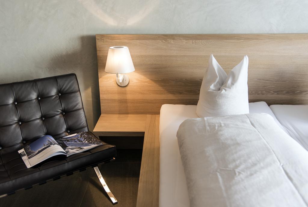 Hotel Des Alpes فيلمز المظهر الخارجي الصورة